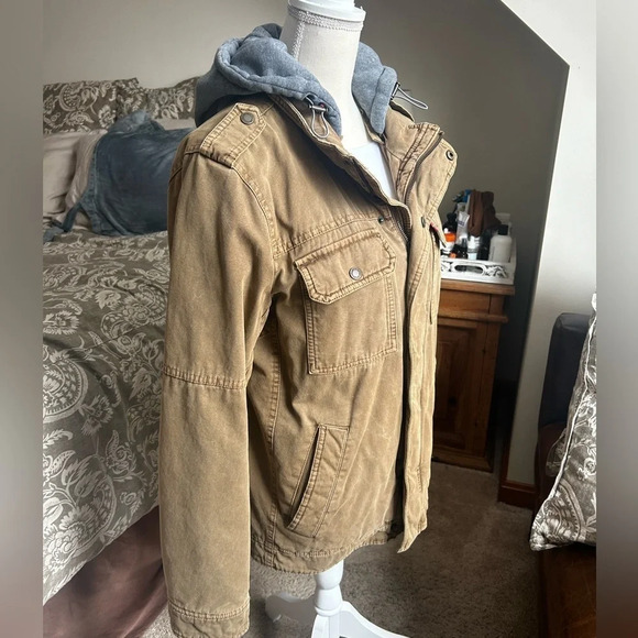 Levi’s Strauss Sherpa Lined Tan Jacket - Picture 7 of 13